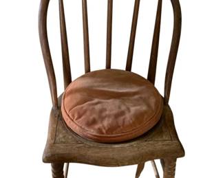 40 - Antique Windsor Style Chair w/ cushion (Description): 33 x 16 x 16