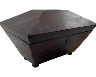 316 - Antique Tea Box 6"x10"x7" (Description): A wooden box with noted damage. The box measures 6 inches by 10 inches by 7 inches.