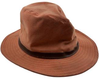 681 - Orvis Medium Hat (Description): Orvis hat in size medium. A classic outdoor style hat suitable for various activities.