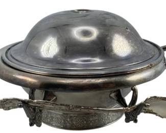 628 - Silverplated Dish w/ Spoon - 4.5 x 9 x 7