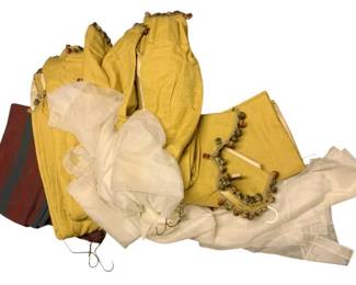 829 - Group Lot of Curtains (Description): A group lot of curtains in assorted colors and styles.