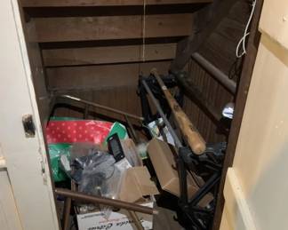 90 - Closet Lot