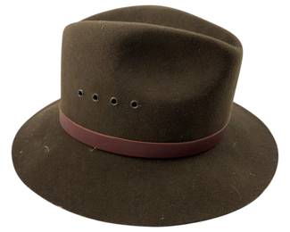 694 - Quaker Marine Supply Co. 7 1/8 Hat (Description): This quality felt hat features a leather hatband with metal grommets on the crown. A classic style from a well-regarded American hat maker.