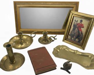 412 - Assorted Decor