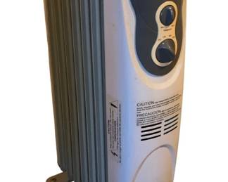 711 - Pelonis Radiator Heater (Description): Pelonis radiator heater. This portable radiator style heater features adjustable controls and rolls on caster wheels for easy movement. Used as-is electric/electronic/mechanical item. No guarantee all components present, untested if not otherwise stated.