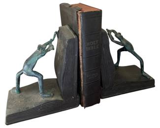 32 - Frog Bookends with Holy Bible - 6 x 3 x 5