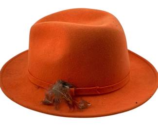 679 - Orvis Medium Hat (Description): Orvis medium hat. A quality piece from the well-known outdoor and lifestyle brand.