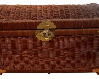 420 - Lift Top Wicker Trunk - 15 x 25 x 14 (Description): Damaged Side