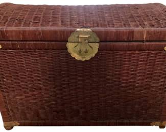433 - Lift Top Wicher Trunk w/ Contents - 20 x 29 x 18
