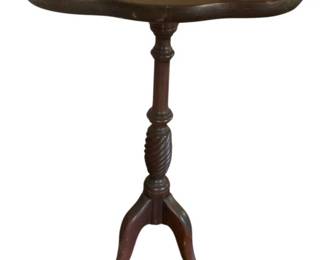 452 - Wooden Side Table - 20 x 14 x 10