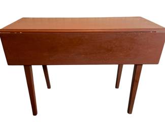 101 - Vintage Drop-Leaf Table w/ tapered legs