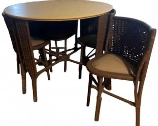 375 - Wicker Table w/ 4 Chairs (Description): Table - 31 x 36 Chairs - 29 x 20 x 16