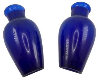 114 - Vintage Cobalt Blue Glass Wall-Pocket Vases (Description): 11 x 5 x 5 each