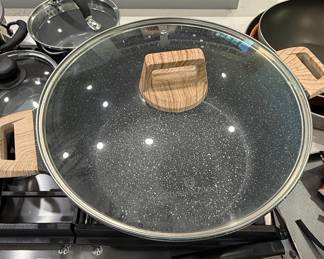 Natural Elements Woodstone Speckled Wok with Glass Lid