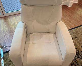 Modern Power Recliner with Adjustable Headrest