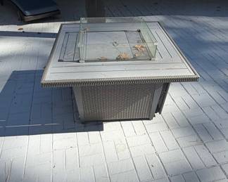Square Wicker Gas Fire Pit Table
