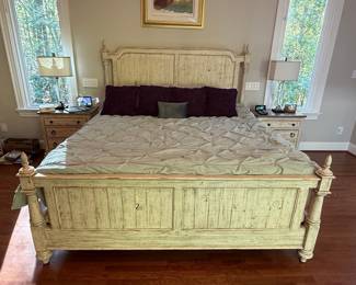 Kincaid Weatherford King Bed