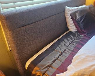 King size Bedroom in Excellent condition 350.00