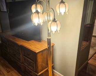 Hollywood Regency style pink 5 tulip floor lamp 175.00