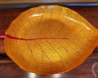 Seasonal Glass Leaf Serving Tray