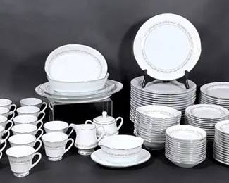 Noritake Trilby China Set