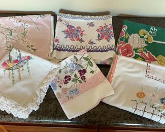 Lot 70: Vintage Tablecloths