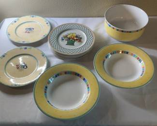 Lot 40: Assorted Villeroy & Boch Porcelain Plates and Bowls