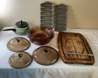 Lot 36: Assorted Vintage Kitchenware and Glass Cookware