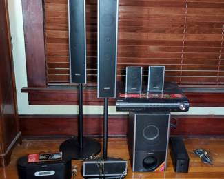 Sony DVD Home Theatre System With Speakers And S-AIR Multi-Room Receiver, Model #DAV-HDX576WF
