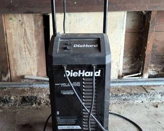 DieHard Platinum 6V/12V Battery Charger And Engine Starter