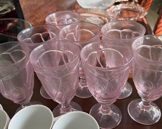 Vintage pink tea glasses 