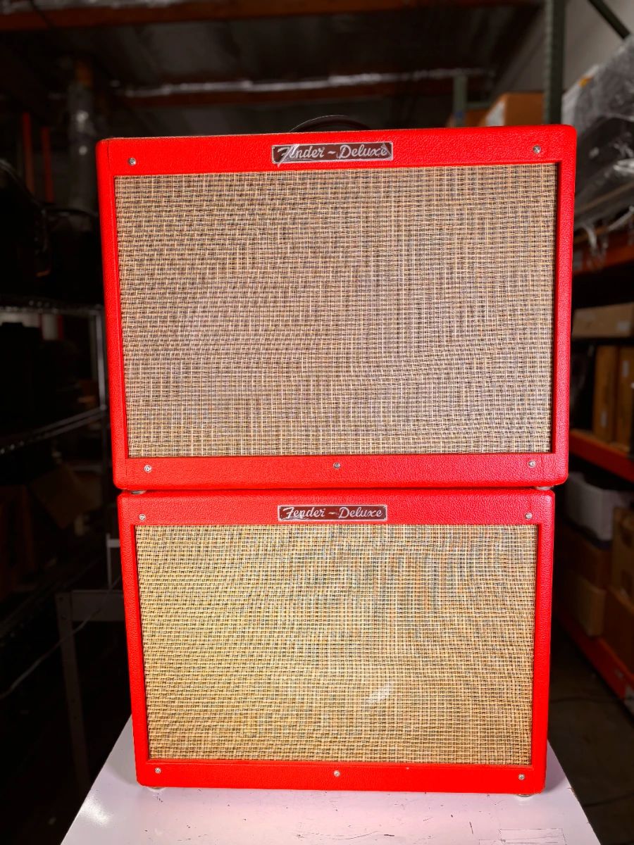 Lot 320: Fender Hot Rod Deluxe 40W Tube Amp FSR Red Tolex w/ Ext Cab & Footswitch