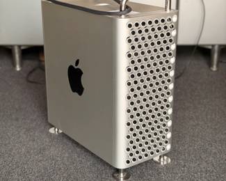 Lot 115: Apple Mac Pro 2019 16-Core Intel Xeon W 3.2GHz, 8TB, 96GB RAM, Dual Radeon Pro Vega II 32GB