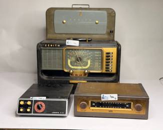Lot 386: Lot of (3) Vintage Radio Receivers & Transceiver including Lafayette HA-146 FM Transceiver, Zenith H500 Trans-Oceanic Radio, Eico HFT-90 FM Tuner