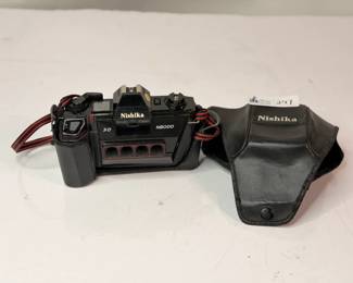 Lot 247: Nishika N8000 35mm Quadrascopic Stereo 3D Lenticular Camera