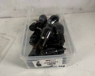Lot 668: Lot of Assorted Vintage Vacuum Tubes - 6L6G / 6L6GA / 6L6GAY Power Tubes