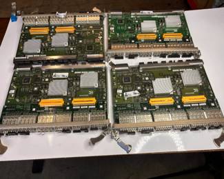 Lot 382: Brocade DCX Backbone Director Switch Chassis w/ 2x CP8, 2x CR8, 2x FC8-48 Blades