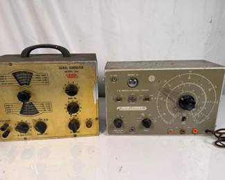 Lot 29: EICO 324 Signal Generator, SICO 76 C.R. Bridge & Lot of Assorted Electronic Components
