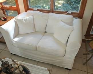 Love seat