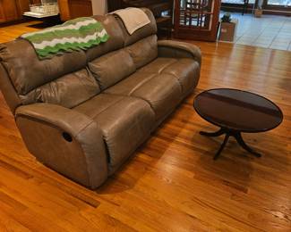 Leather recliner sofa