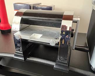 Spellbinders Platinum Die Cutting and Embossing Machine with Carrying Case second image