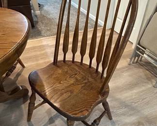 Oak Dining Table and Windsor Chair Set second image