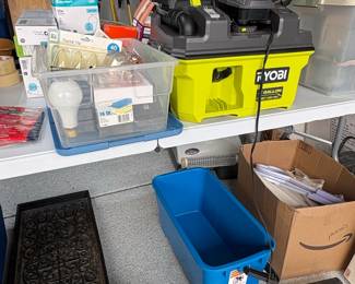 Ryobi V ONE LINK Gallon Wet or Dry Vacuum
