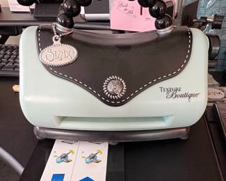 Sizzix Texture Boutique Embossing Machine