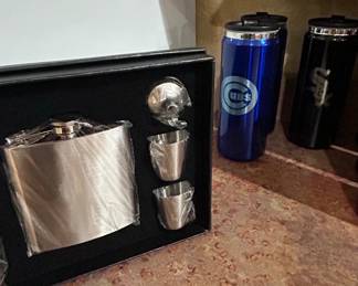 Chicago Sports Team Branded Drinkware and Flask Collection fifth image