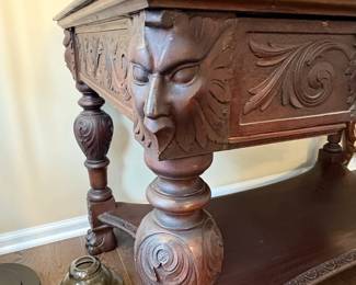 Victorian Renaissance Revival Carved Oak Library Table fourth image
