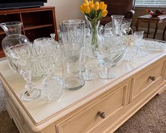 Assorted Vintage and Contemporary Glassware Collection third image