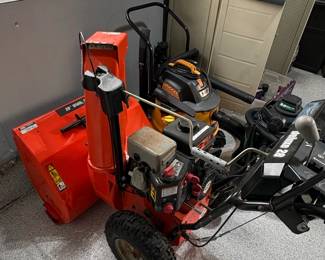 Ariens Deluxe Snow Blower