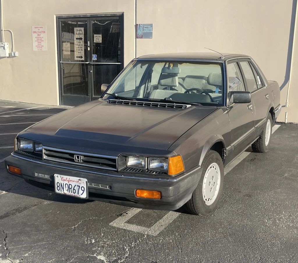 001 Lot 300c 1984 Honda Accord LX