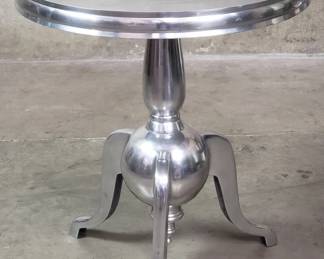 Lot 648 Aluminum swivel round side table